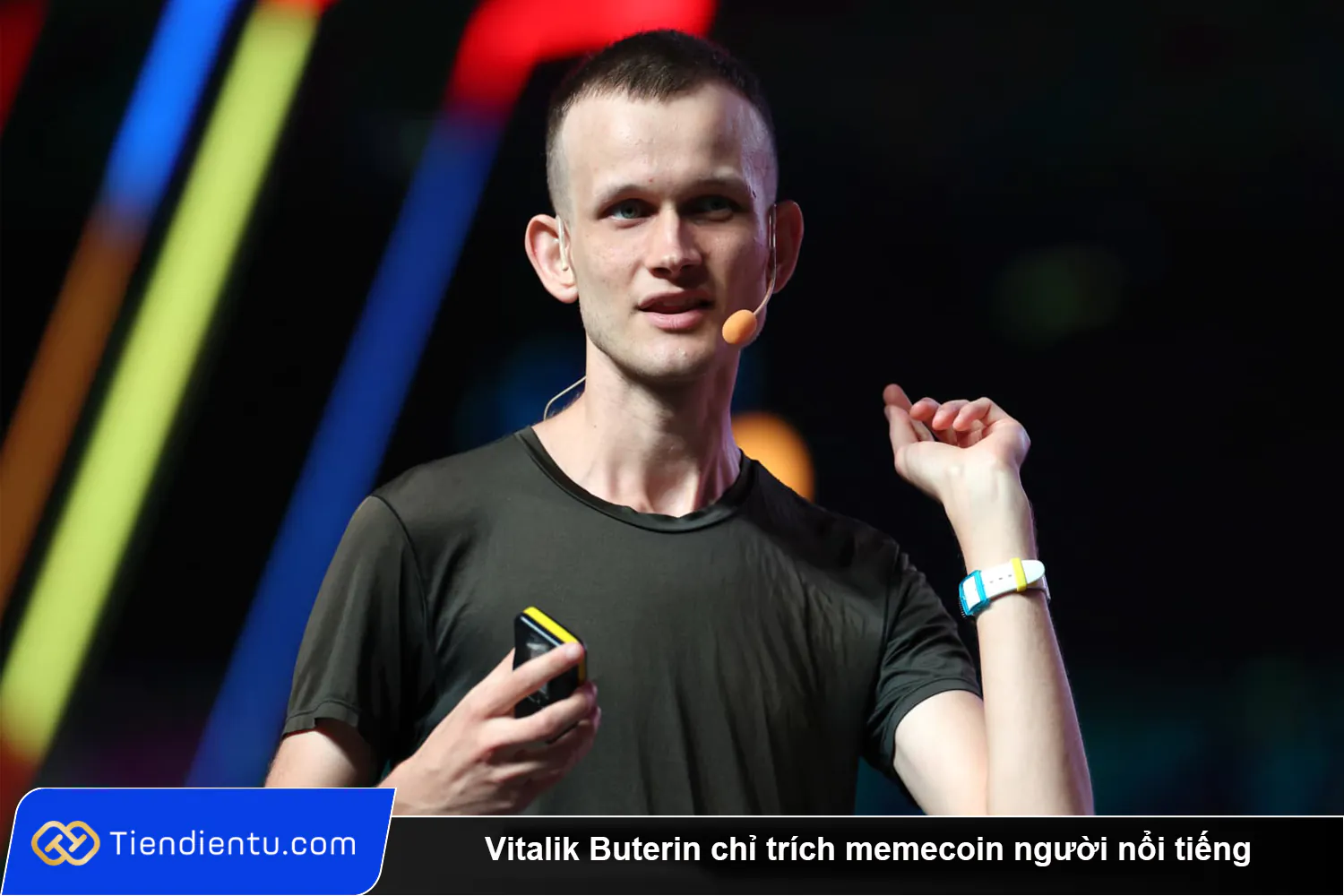 Vitalik Buterin chi trich memecoin nguoi noi tieng