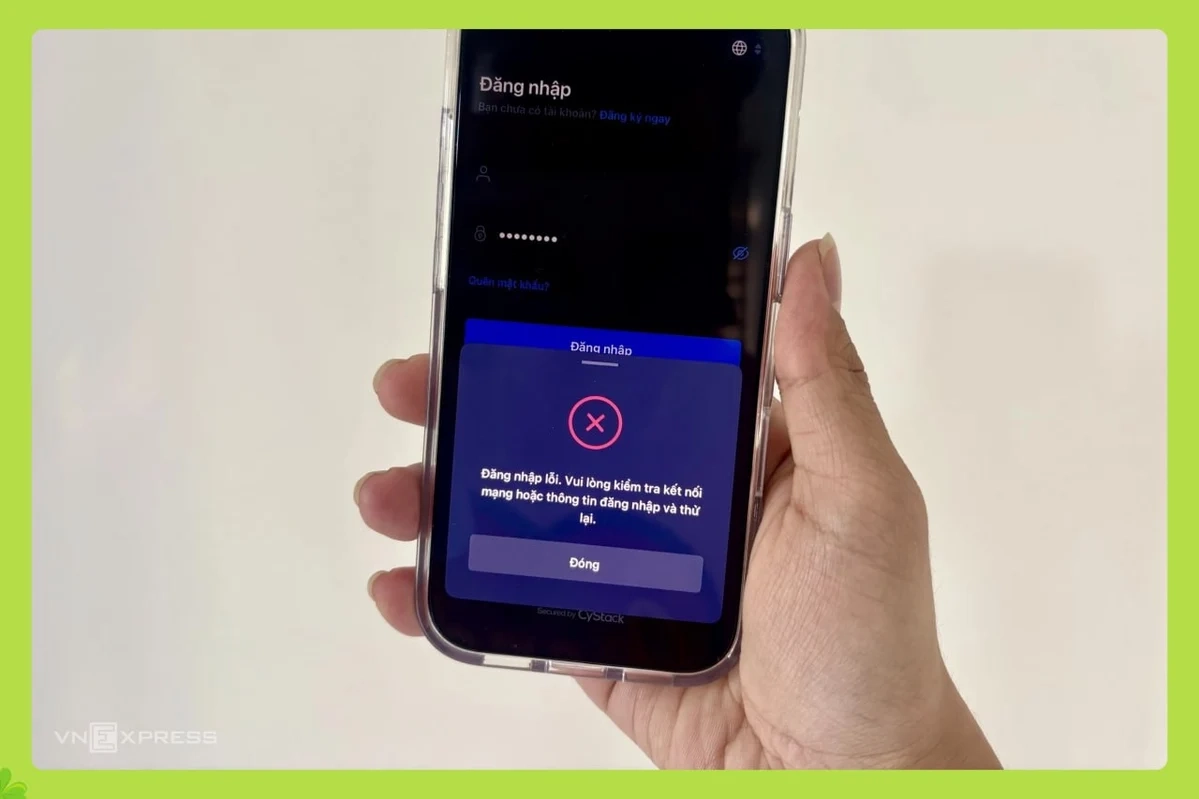 Thông báo tình trạng đăng nhập trên ứng dụng ONUS sau sự cố. Nguồn: VNEXPRESS