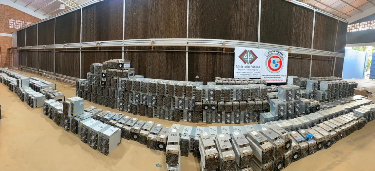  hàng chục nghìn máy đào bị tịch thu